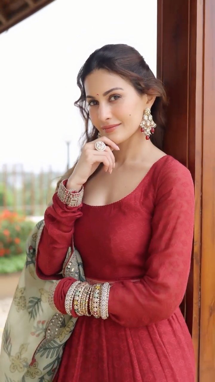 Amyra Dastur Age